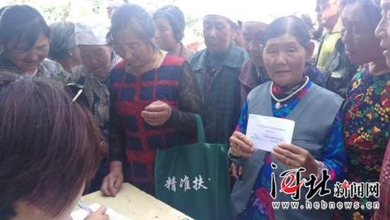 张北县三个深度贫困村120户贫困户免费领取爱心鸡苗（图）
